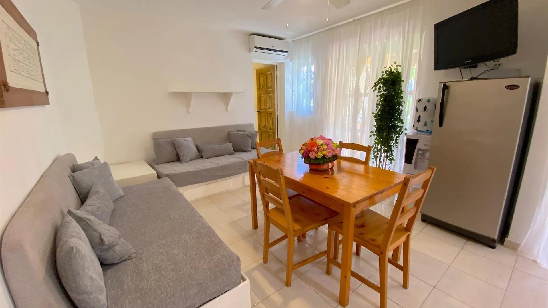 Tropical Suites And Villas - Los Corales Beach - Great Location With Many Restaurants Πούντα Κάνα Ξενοδοχείο με διαμερίσματα