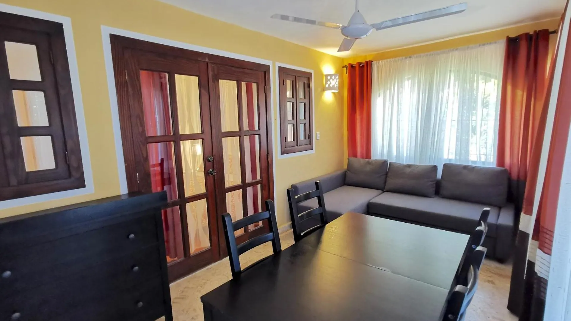Tropical Suites And Villas - Los Corales Beach - Great Location With Many Restaurants Punta Cana 5*,  Den Dominikanske Republik