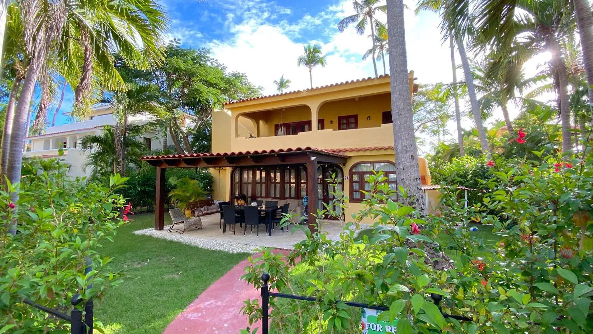 Tropical Suites And Villas - Los Corales Beach - Great Location With Many Restaurants Punta Cana